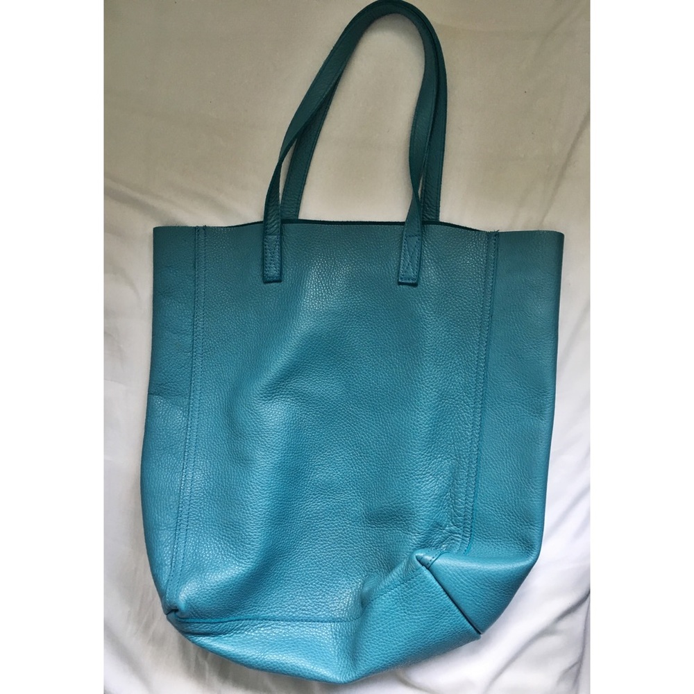 NEW* Cuyana Leather Tote